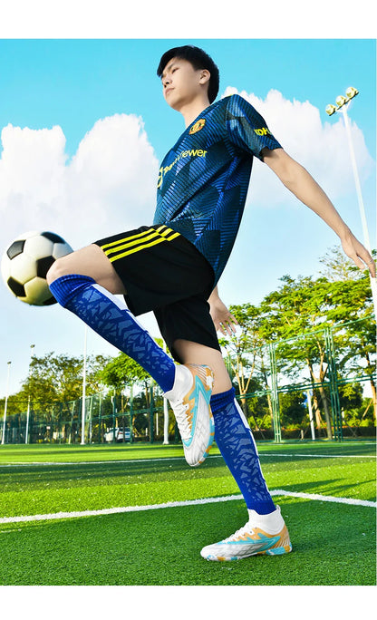 Double star youth football shoes, TF nail grip anti slip, unisex match training specific football shoes