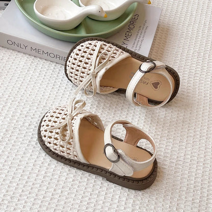 Kids Summer Casual Sandals Sweet Bow Girls Woven Flat Shoes Non-slip Children's Hollow-out Beach Sandals for School Daily Wear