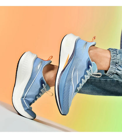 Sapatos de corrida esportivos casuais masculinos e femininos de moda com superfície de malha respirável, suporte de placa de carbono e sola de borracha resistente ao desgaste