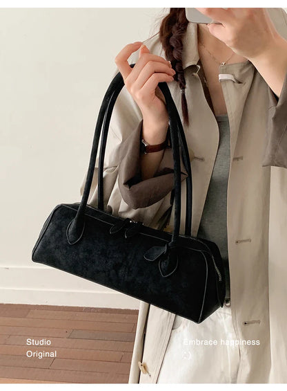 Vintage Suede Long Shoulder Bag 2026 New Women Shoulder Bag Luxury Ladies Handbag Female Commuter Shopping Underarm Bag