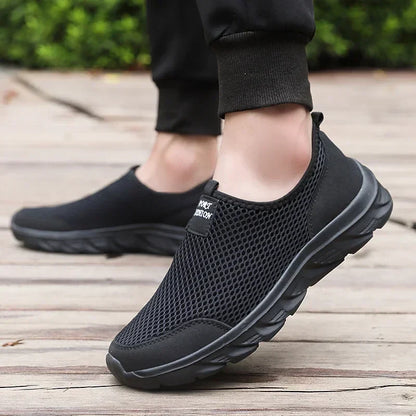 Novos tênis de corrida masculinos Respiráveis, tênis esportivos leves, tênis de verão modernos de malha respirável para homens, tamanhos grandes 38-47
