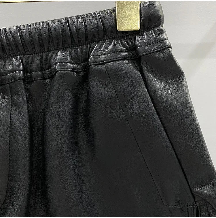 Women's Fashion Basic PU Leather Four Corner Pockets Comfortable Shorts New Versatile Black Short Pants
