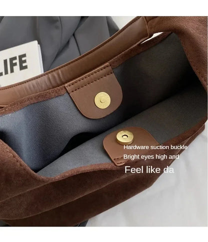 Korean suede bucket bag, women's casual commuting shoulder tote bag, autumn/winter 2025 new underarm set bag