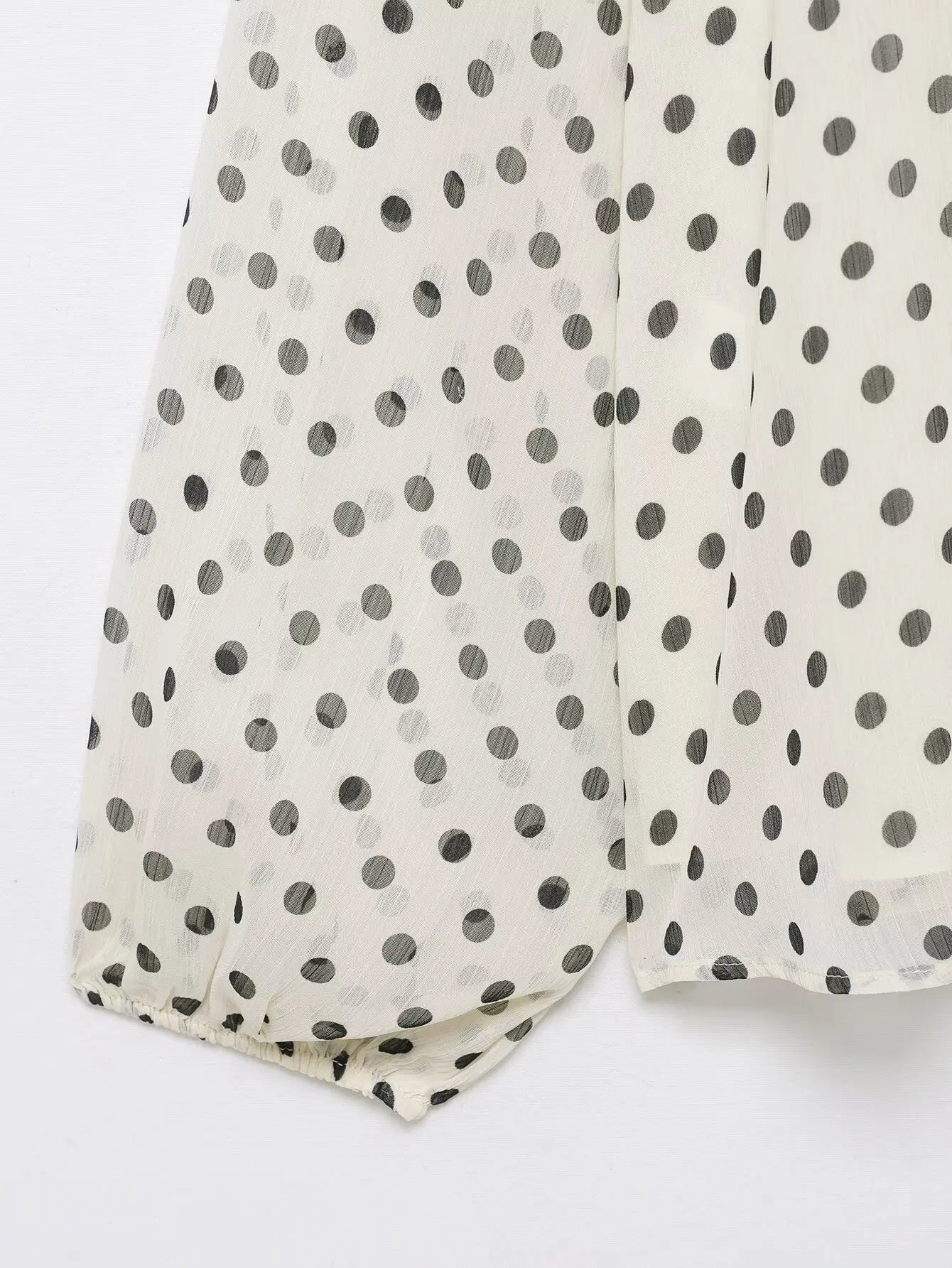 New Women Bow Collar Blouse Vintage Polka Dot Printed Loose Tops Fashion Elegant Spring Long Sleeve Commuting Shirts