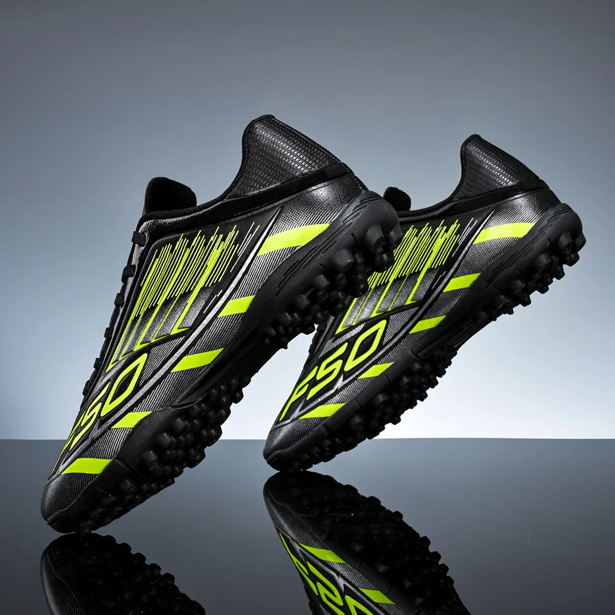 Durable and breathable soccer shoes TF nail breaking four season universal sports shoes outdoor and indoor sports shoes