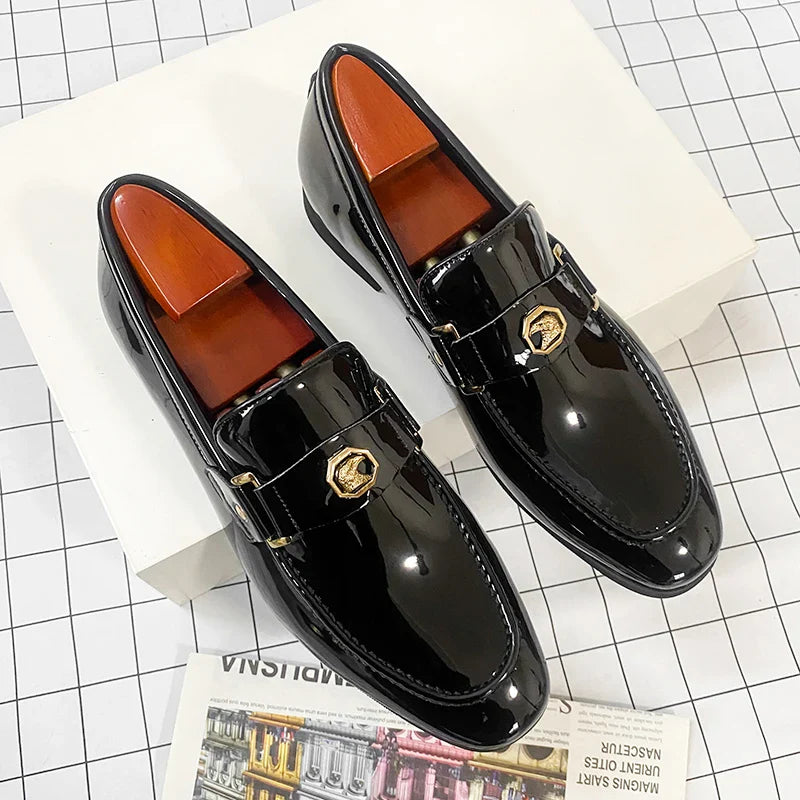 Novos Mocassins Pretos Masculinos Slip-On Bico Redondo Sapatos Sociais Masculinos Frete Grátis Sapatos de Casamento para Homens Tamanhos 38-47