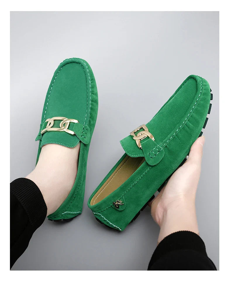 Sapatos Masculinos 2025 Novos Feitos à Mão Gorro Sola Macia Slip-On Casual Sapatos Preguiçosos Respiráveis ​​Trbottomy Mais Fáceis de Combinar Tamanho Grande
