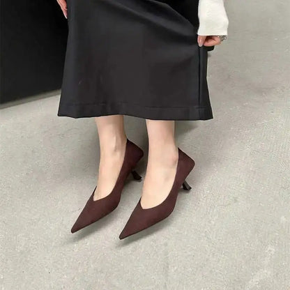 Sapatos de salto alto femininos de bico fino para o outono de 2024, sapatos sexy e rasos, sapatos de salto fino elegantes para mulheres, sapatos de festa, sapatos de salto alto, sapatos elegantes de festa, sapatos femininos.