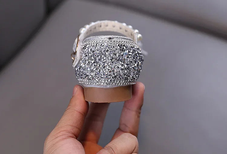 Luxury New Children Causal Dance Sandals Girls Rhinestone Flat Sandals Non-slip Fashion Kids Sequins Princess Performance Shoes