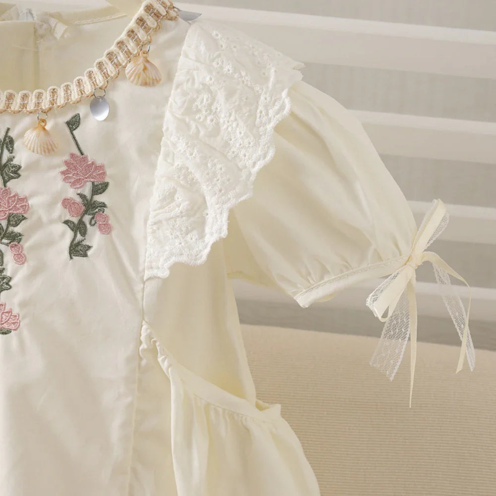 Sweet and Cute Girl Casual Round Neck Flower Embroidery Bubble Sleeve Princess Dress Birthday Party Summer New