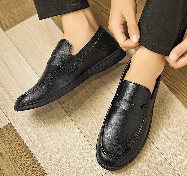 New fashionable and breathable men's loafers versatile and low top casual single shoes