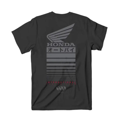 A camiseta do piloto da série "Retro Motorcycle" apresenta uma blusa de manga curta e gola solta no estilo hip-hop, da Honda, modelo "Non-wing".