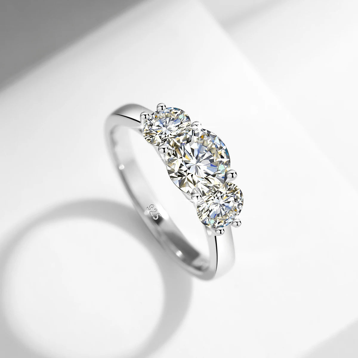 Certified 3 Stone Cat Totem Moissanite Rings For Women Total Is 2ct Genuine Sterling Silver 925 Luxury Wedding Jewelry Trend Hot