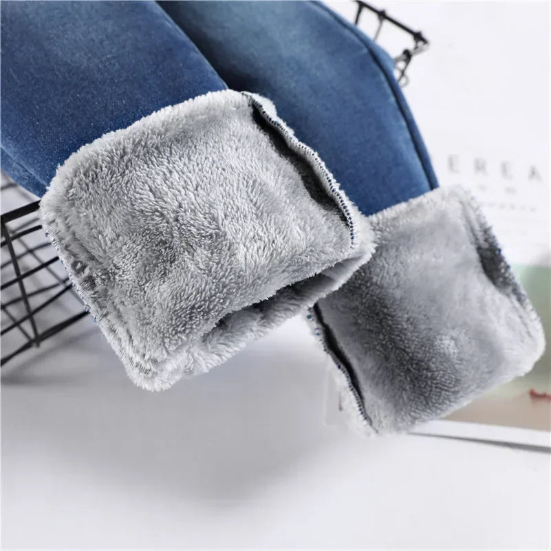 Winter Lady Thermal Plush Jeans Snow Warm Stretch Jeans Hot Sale High Waist Fleece Pants Female Straight Leg Denim Trousers