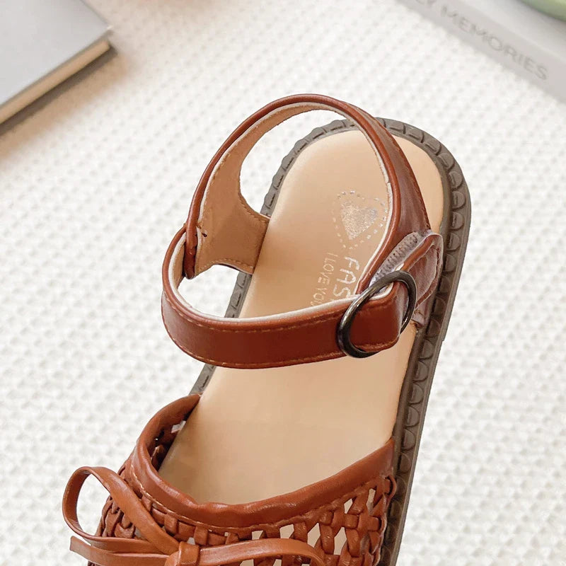 Kids Summer Casual Sandals Sweet Bow Girls Woven Flat Shoes Non-slip Children's Hollow-out Beach Sandals for School Daily Wear