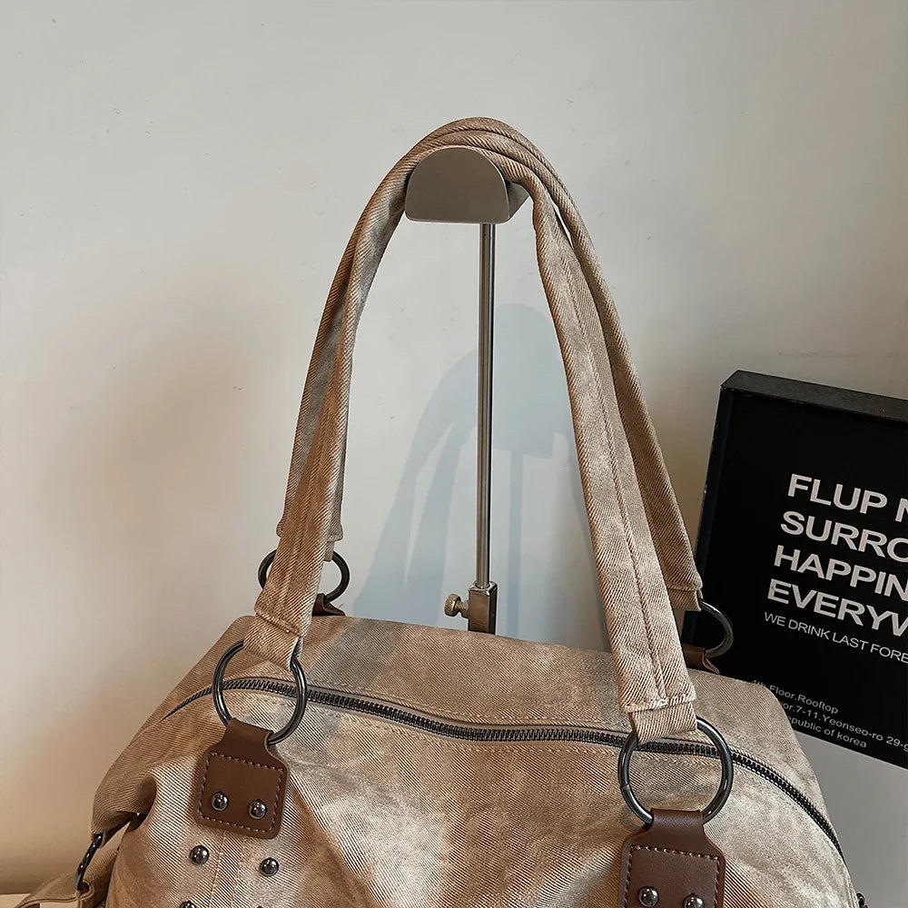 Autumn/Winter Retro Commuter Single Shoulder Bag for Women 2025 New Rivet Tote Bag Large Capacity Travel Handbag