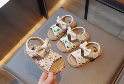Baby Girls Leather Sandals Princess Sweet Kids Beach Sandals Summer New Children Toddlers Bow Sandals Embroidery Fruit Fashion