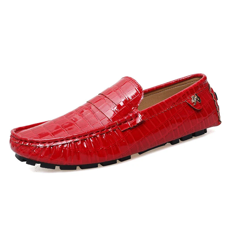 Patent Leather Beanie Shoes for Men 2025 New Spring and Summer Large Size Patent Leather Casual British Leather Shoes for Women Slip-On Slip-On Shoes