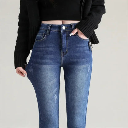 Winter Lady Thermal Plush Jeans Snow Warm Stretch Jeans Hot Sale High Waist Fleece Pants Female Straight Leg Denim Trousers