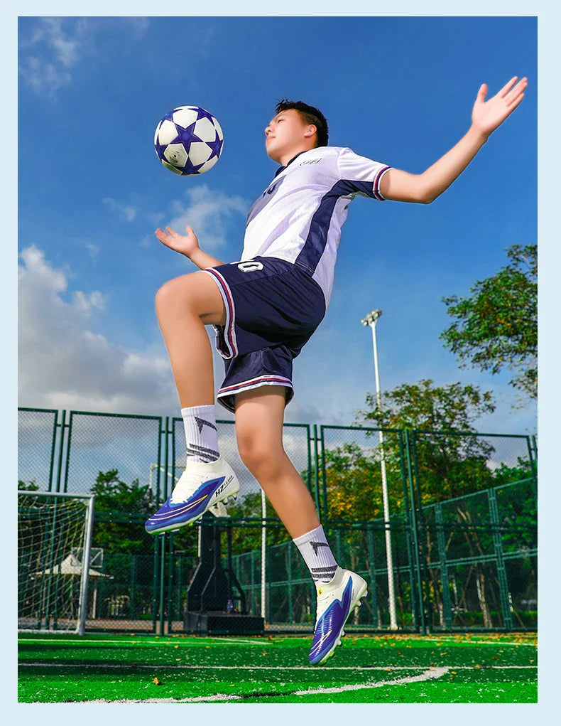 Men Football Boots New Society Indoor Cleats Professional Tenis Resistant Breathable Match Training Male Football Shoes Sneakers