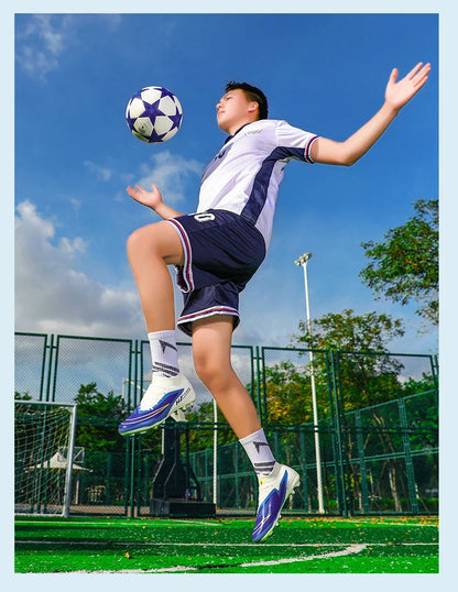 Men Football Boots New Society Indoor Cleats Professional Tenis Resistant Breathable Match Training Male Football Shoes Sneakers