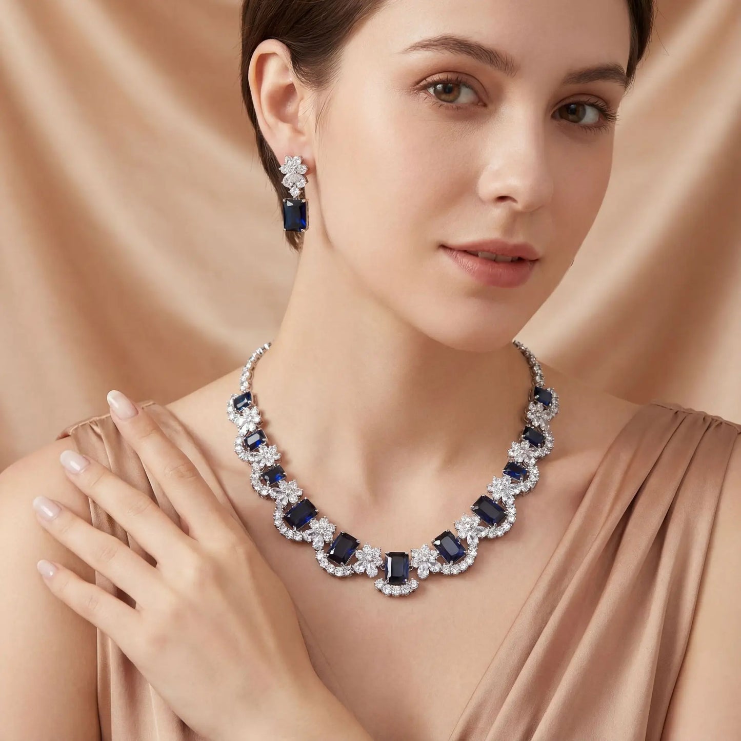 Classic Water Drop Zircon Necklace for Women - Emerald, Elegant, Luxurious Accessory, Bridal Gift, Clothing Accessory for Women