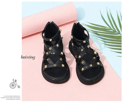 Summer New Kids Sandals Girls Princess Rivet Sandals Soft Children Beach Shoes Fashion Roman Sandals Size 21-36 Versatile