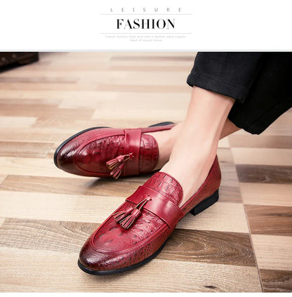 Brand New Mens Casual Shoes Lazy Pointed Leather Shoes Comfortable Sneakers Zapatos De Hombre Snake Skin Dresses 38-47
