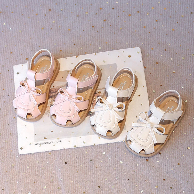 Girls Summer Sandals Toe-covered Anti-kick 2025 Brand New Children Flat Sandals Princess INS Hot Trend Toddler Clog Shoes I03055