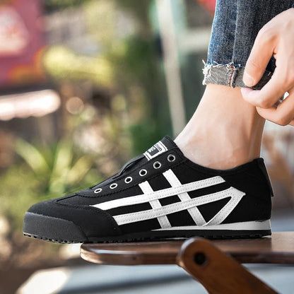 Men's Classic Running Shoes Lace Up Flat Bottom Sports Shoes Soft Sole Walking Shoes Breathable Couple Casual Shoes Tennis Shoes
