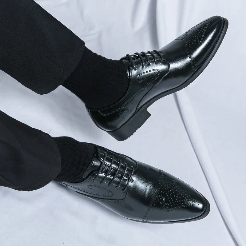 Formal Brogues Shoes Men Classic Social Casual Business Shoes Man Wedding Men's Dress Shoes Party Pointy Toe Leather Shoes Male