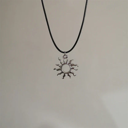 Vintage Spiral Vortex Pendant Hand-woven Leather Rope Necklace for Women Unisex Boho Pentagram Necklace Fashion 2023 Y2K Jewelry