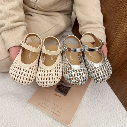 Children's Summer Sandals New Soft Bottom Kids Sandals for Girls Fashion Sequin Causal Beach Shoes Non-slip Breathable Mesh