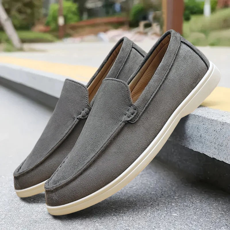 Men's casual shoes - lightweight summer shoes, easy-to-wear closure, synthetic uppers and soles for office, vacation