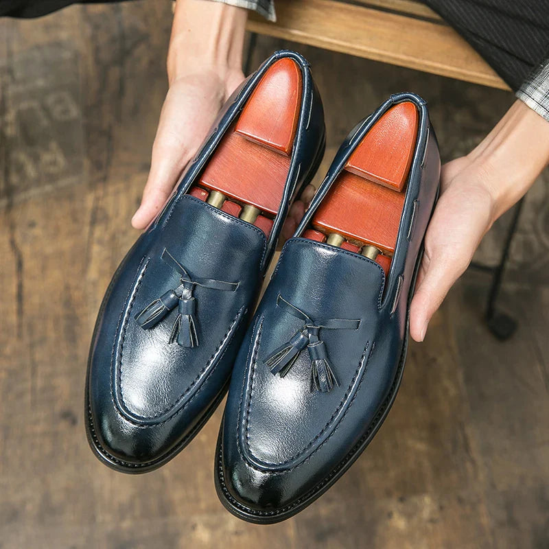 Classic Men Casual Loafers Driving Shoes Moccasin 2025 Fashion Male Comfortable Summer Leather Shoes Men Lazy Tassel Dress Shoes