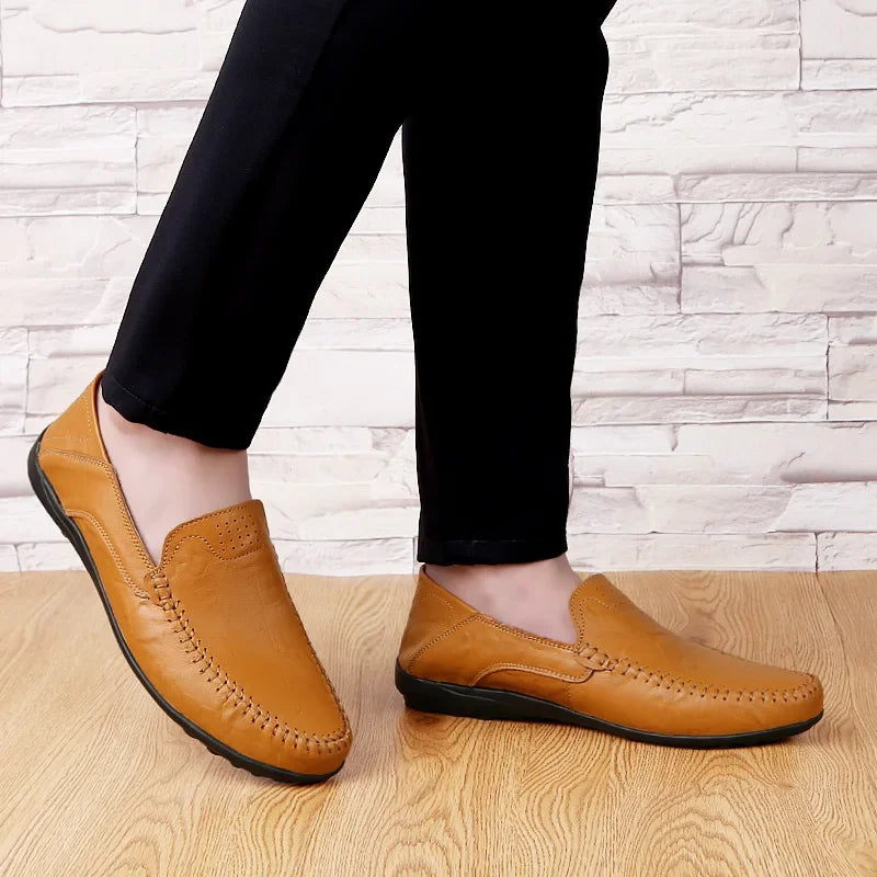Genuine Leather Men Casual Shoes Luxury Brand Designer Men Loafers Moccasins Breathable Slip on Male Boat Shoes Plus Size 37-47