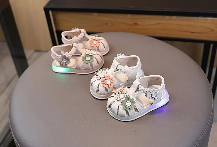 Girls Summer Fashion Light Hollow Breathable Sandals Toe Anti Kick Children Princess Shoes Toddler Toe Flower Toddler Shoes