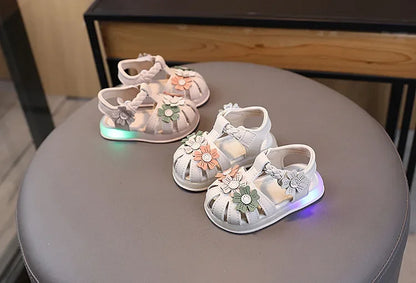 Girls Summer Fashion Light Hollow Breathable Sandals Toe Anti Kick Children Princess Shoes Toddler Toe Flower Toddler Shoes