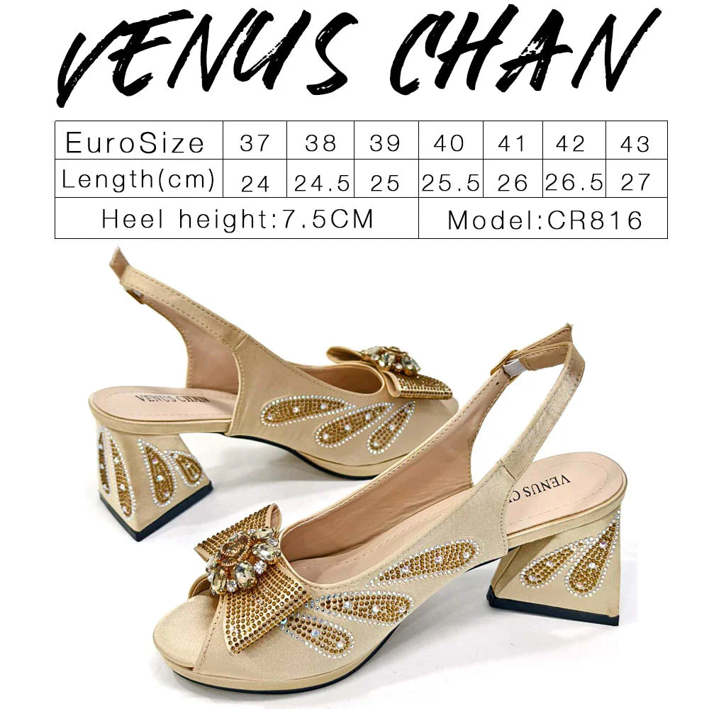 Conjunto Combinando Sapatos e Bolsas Italianos 2024 Peep Toe Salto Alto Cor Pêssego Laço Strass Sapatos Femininos para Festa