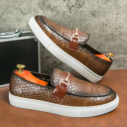 British style Green Leather Loafers Men Fashion Business Office Casual Shoes Men Moccasins Casual Dress Leather Shoes for Men