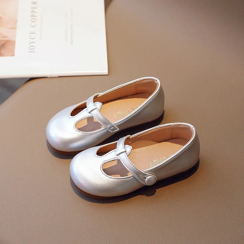 2025 new style soft soled leather shoes for little girls, fashionable and versatile princess shoes, children's college style