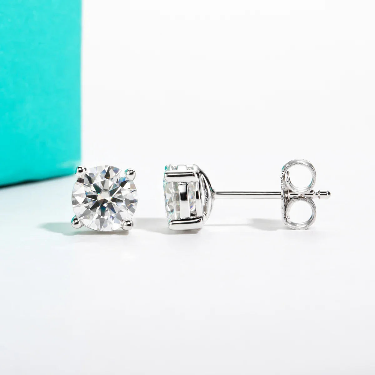 Moissanite Earrings （Not participating in the event.）