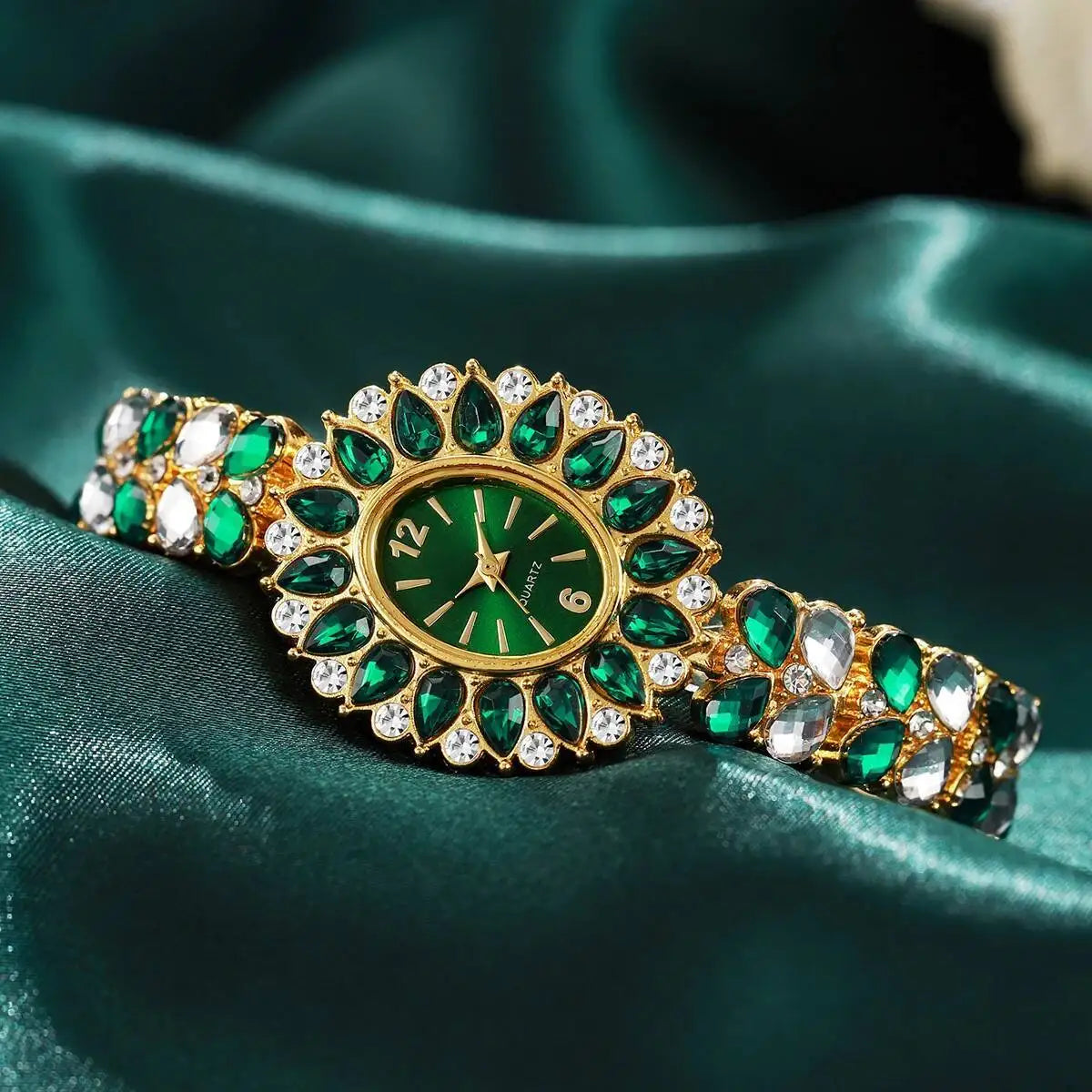 Fashion Women Watches Luxury Rhinestone Bracelet Strap Quartz Wristwatch Girls Clock Reloj Mujer