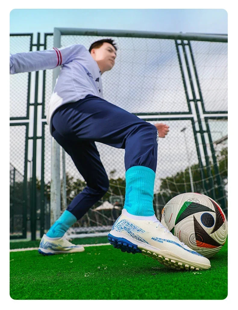 New Men Football Boots Match Indoor Breathable Ultralight Grass Cleats Soccer Shoes Long Spikes Sneakers Training Drop Shipping