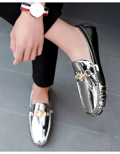 2025 Spring and Summer New Internet Celebrity Glossy Leather Peas Shoes Men's Large Size Slip-On Trendy Fashion Handmade Men's Shoes
