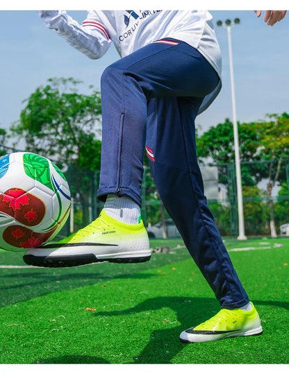 New Men Football Boots Futsal Cleats Unisex Soccer Shoes Hot Sale High-quality Professional Women Ultralight TF/FG Sneakers