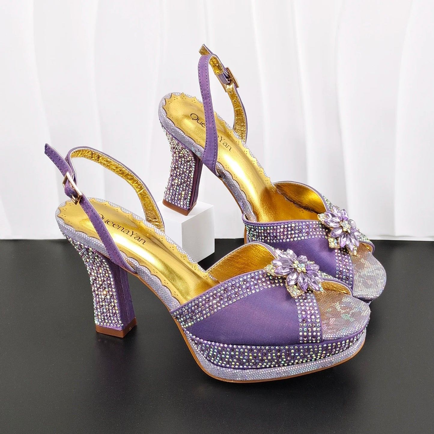 INS New Arrival Colorful Crystral Decoration Design Elegant Mature Party Wedding Peep Toe Ladies High Heels and Bag Set