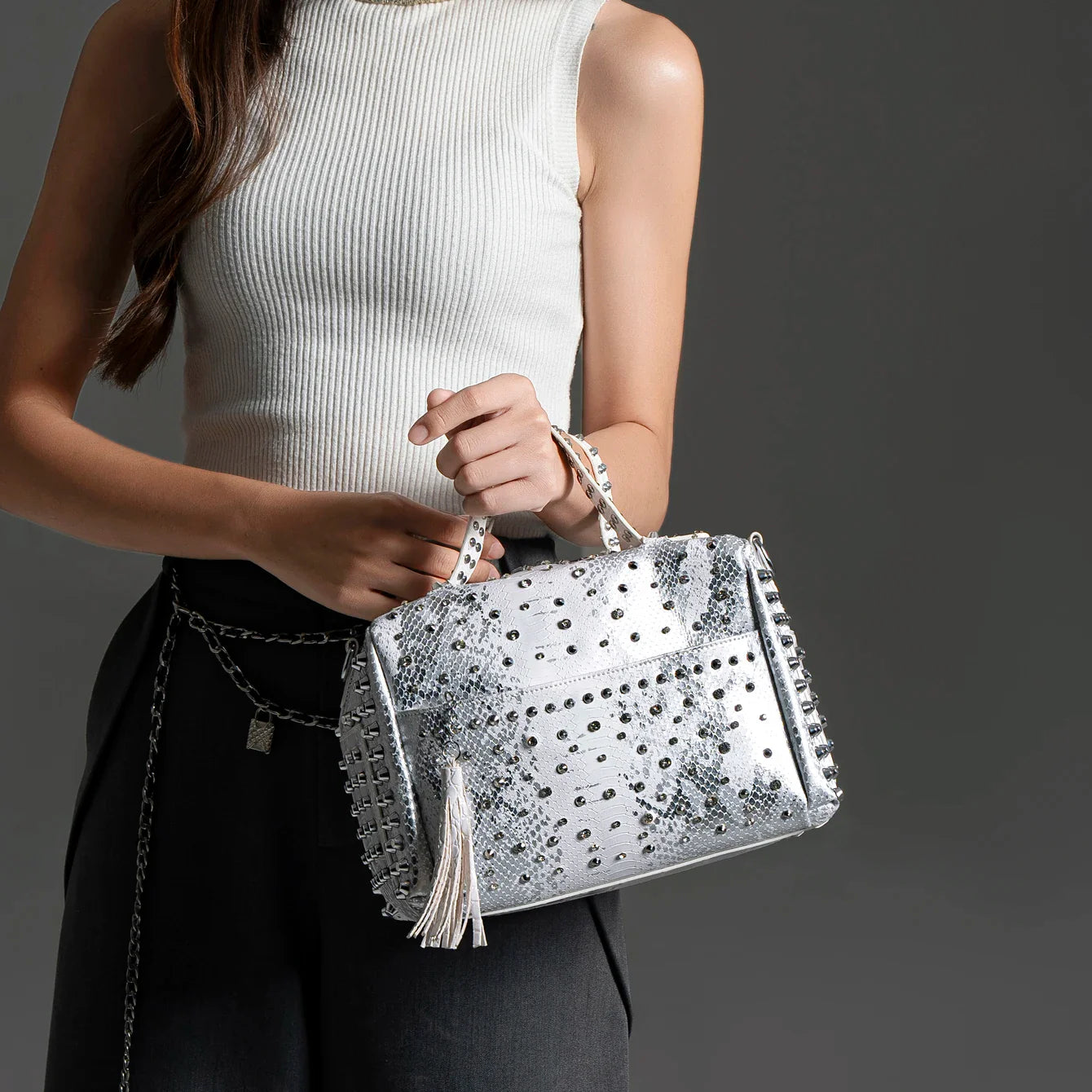 Women's bag luxury designer purses and handbags Shoulder bags vintage Rivet tote bag for women Large capacity travel bag purse