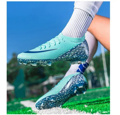 New Men Soccer Shoes Professional Football Boots Grass Outdoor Sport Non-Slip Training Shoes Match Sneakers Ultralight Unisex