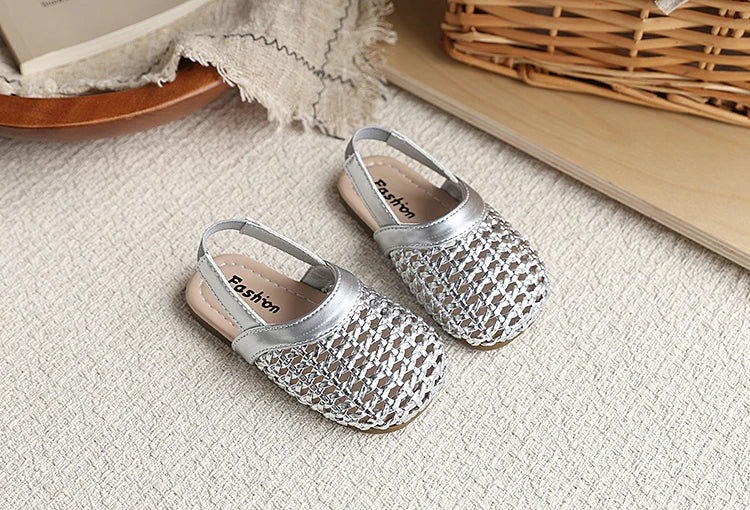 Baby Girls Shoes Braided Sandals for Girls Kids Fashion Hollow Out Leather Shoe Soft Sole Retro Princess Slippers Beach Shoes